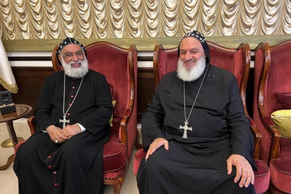 غبطة الكاثوليكوس مار باسيليوس جوزيف الأول يصل إلى بيروت ويجتمع بقداسة البطريرك أفرام الثاني